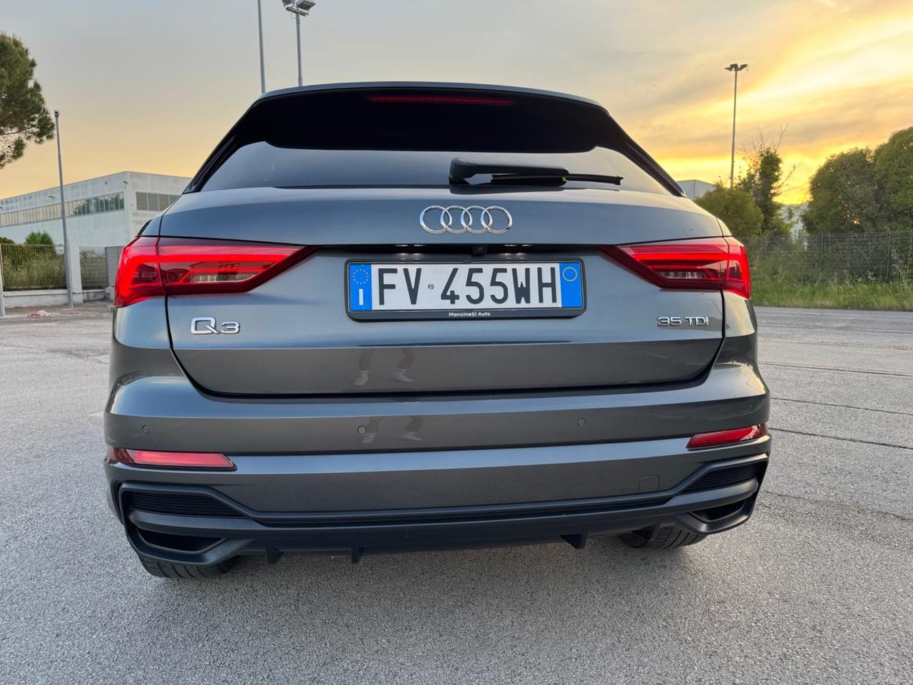 Audi Q3 2.0 TDI 150 CV S tronic S line Edition