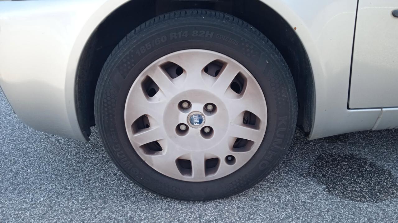 Fiat Punto 1.2i cat 5 porte ELX