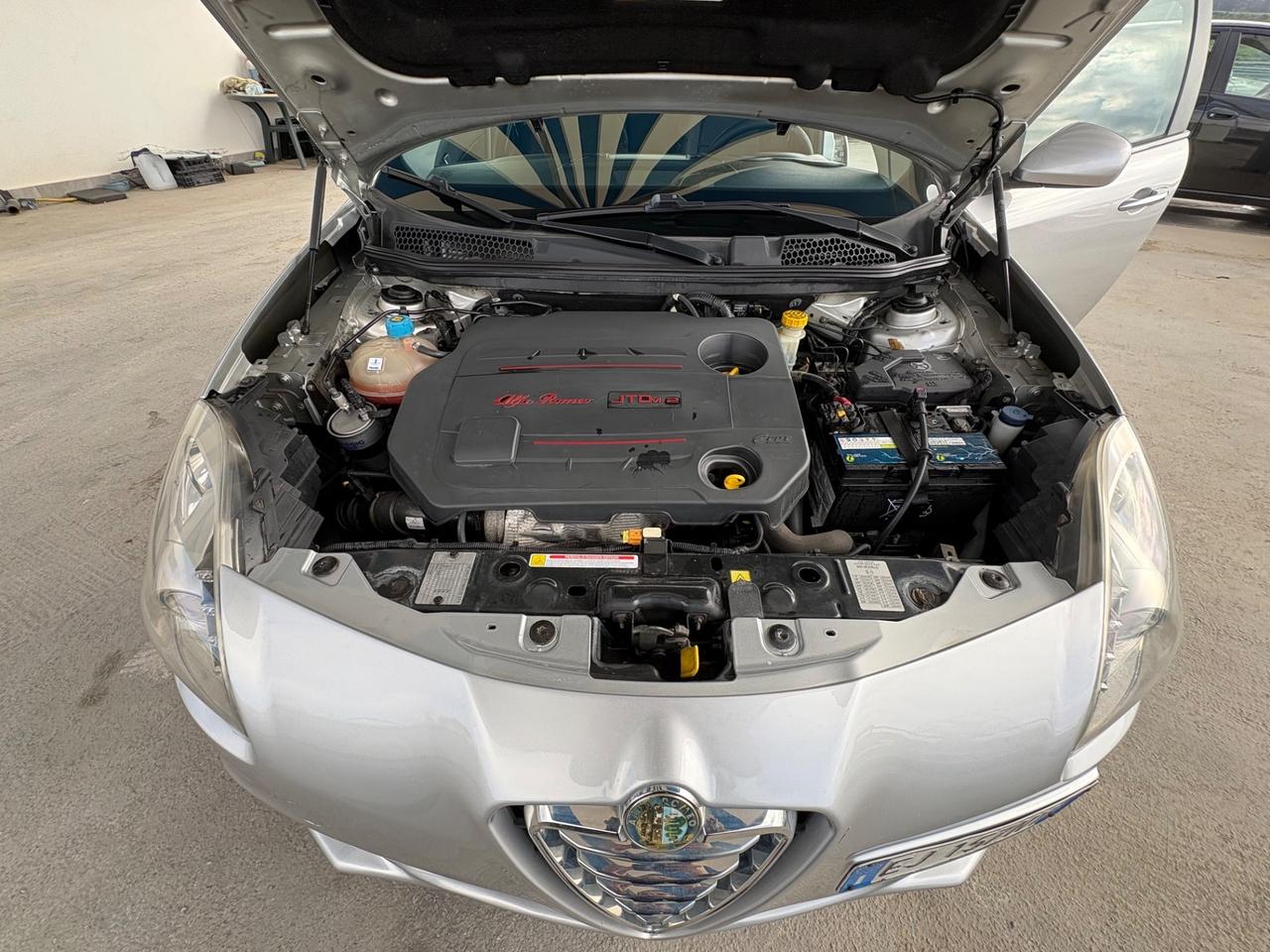 Alfa Romeo Giulietta 1.6 JTDm-2 105 CV Distinctive