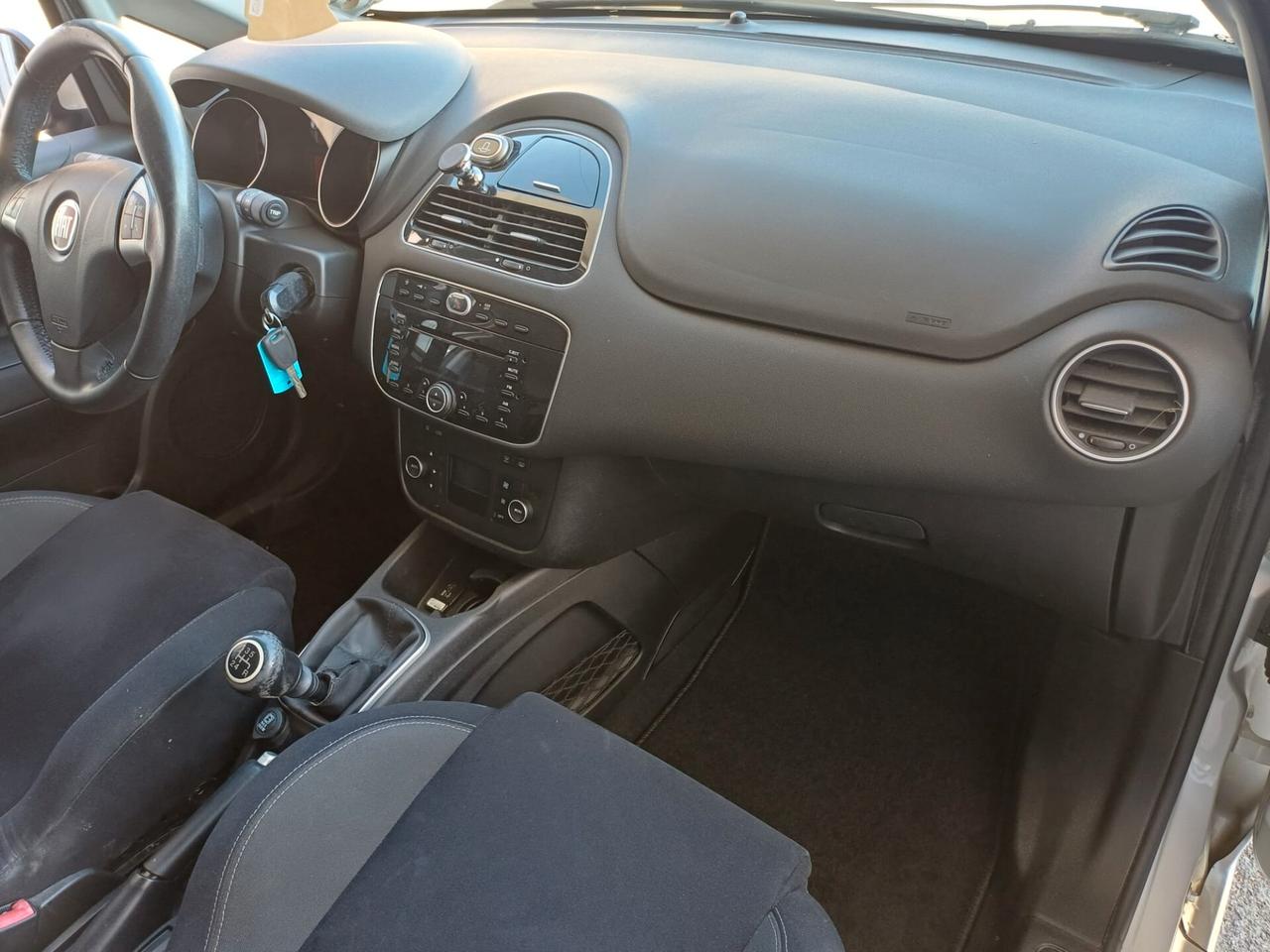 Fiat Punto 1.2 8V benzina 5 porte Lounge - 2014