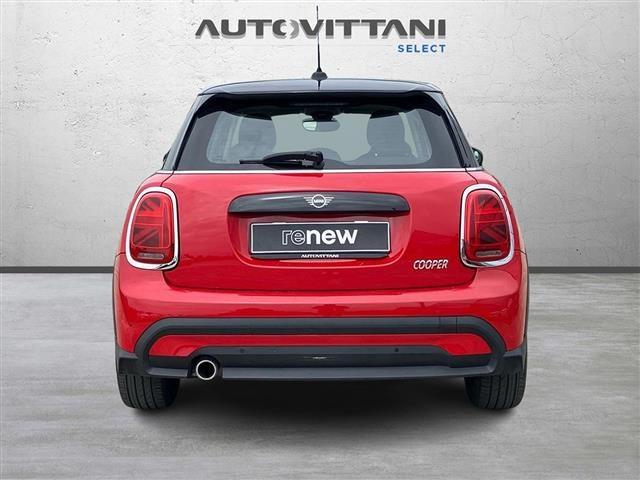 MINI Mini 5 Porte 1.5 Twin Power Turbo Cooper Essential