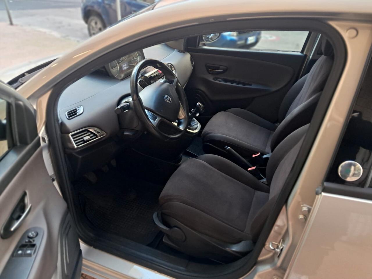 LANCIA YPSILON 900 METANO-NEOPATENTATI-Euro5250