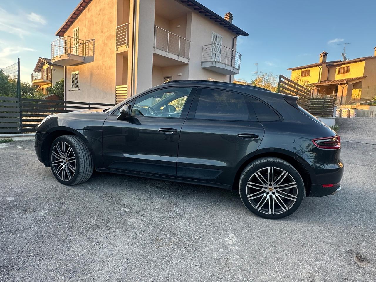 Porsche Macan 2.0 252cv NO SUPERBOLLO GARANZIA 12/36 MESI