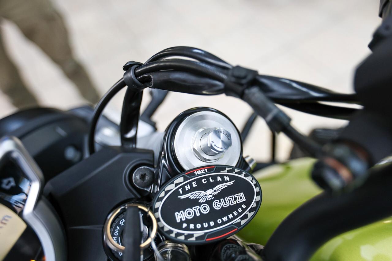 Moto Guzzi V7 SPORT DEMO AZIENDALE