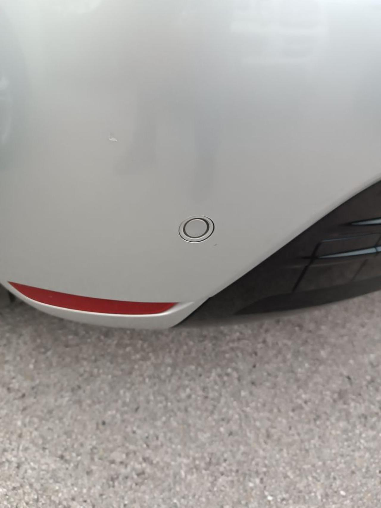 RENAULT Clio TCe 12V 90 CV 5 porte Moschino Intens