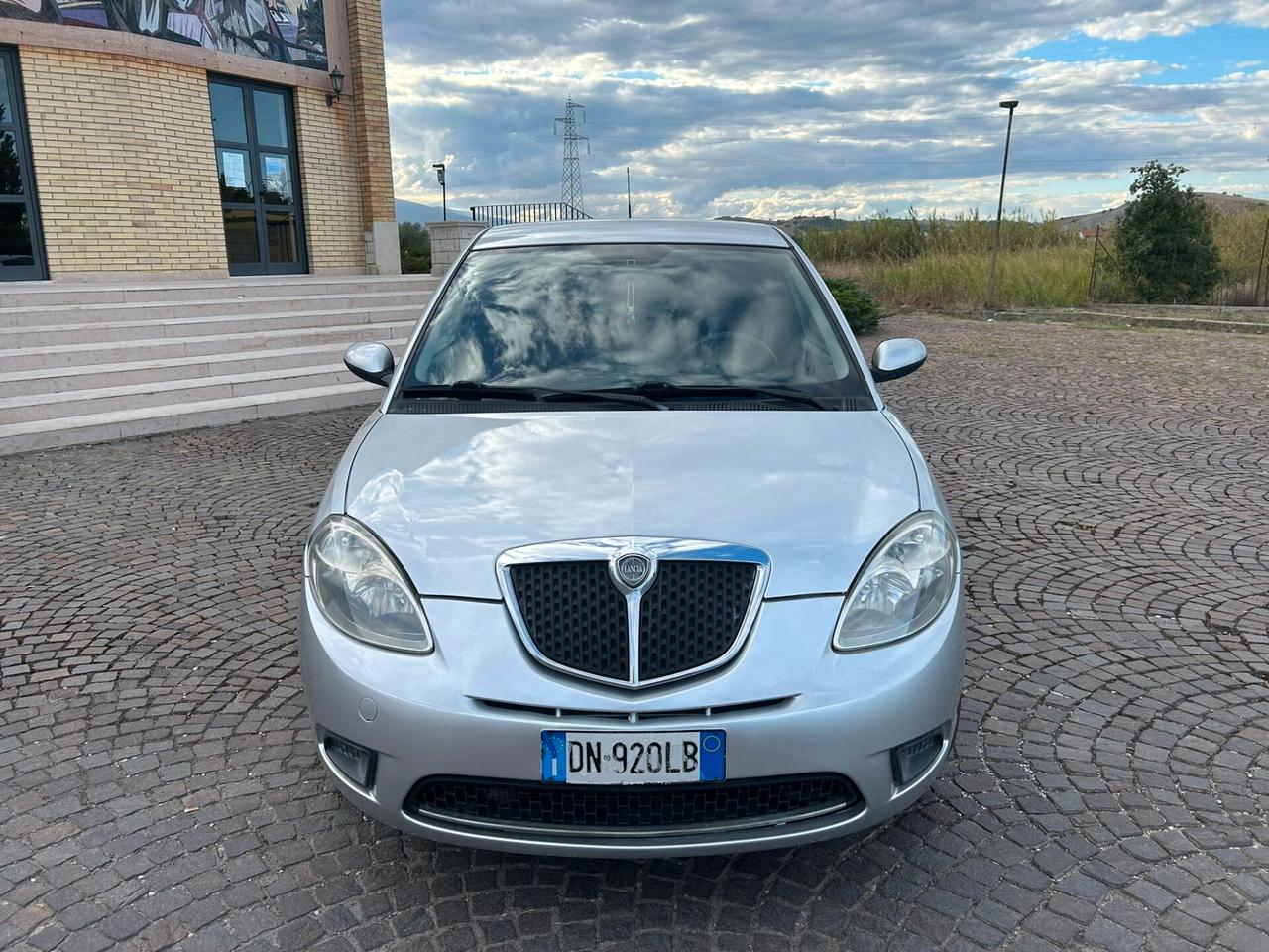 Lancia Ypsilon 1.2 GOLD ORO