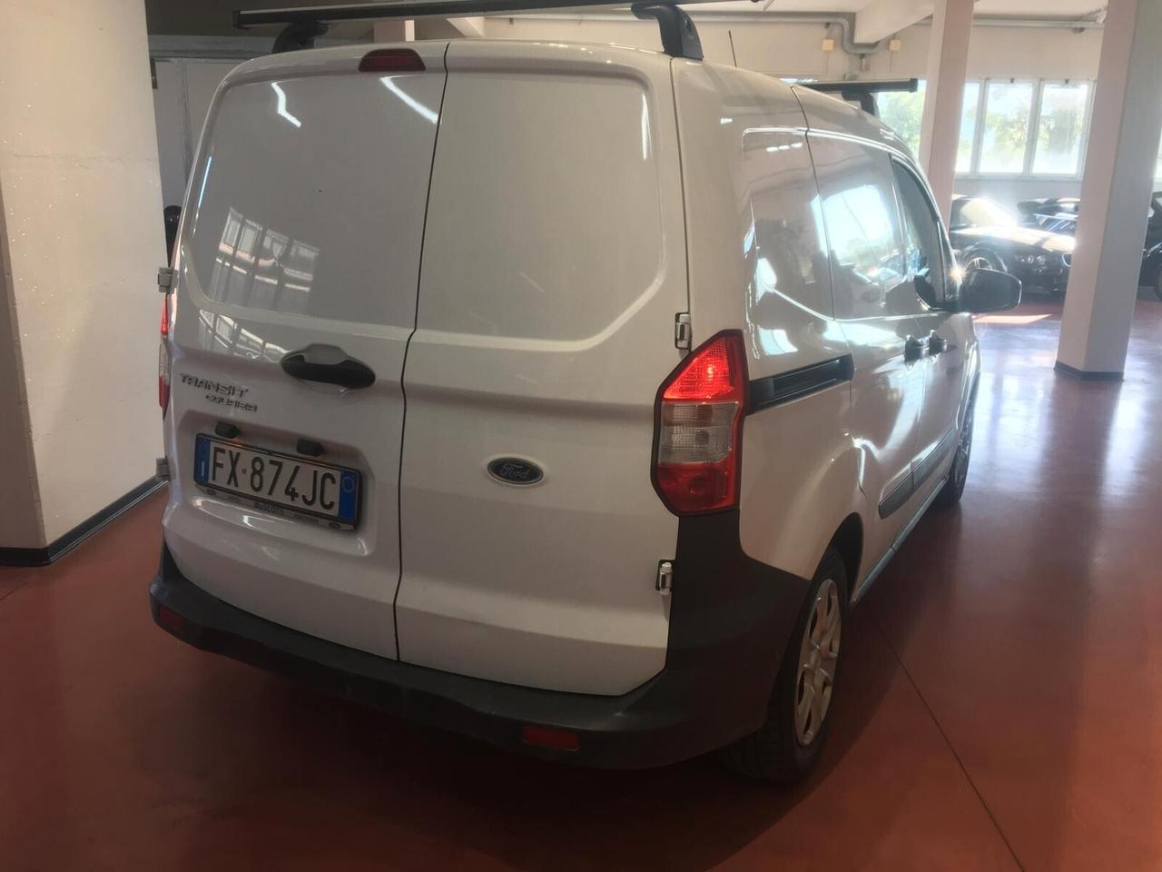 Ford Transit Courier