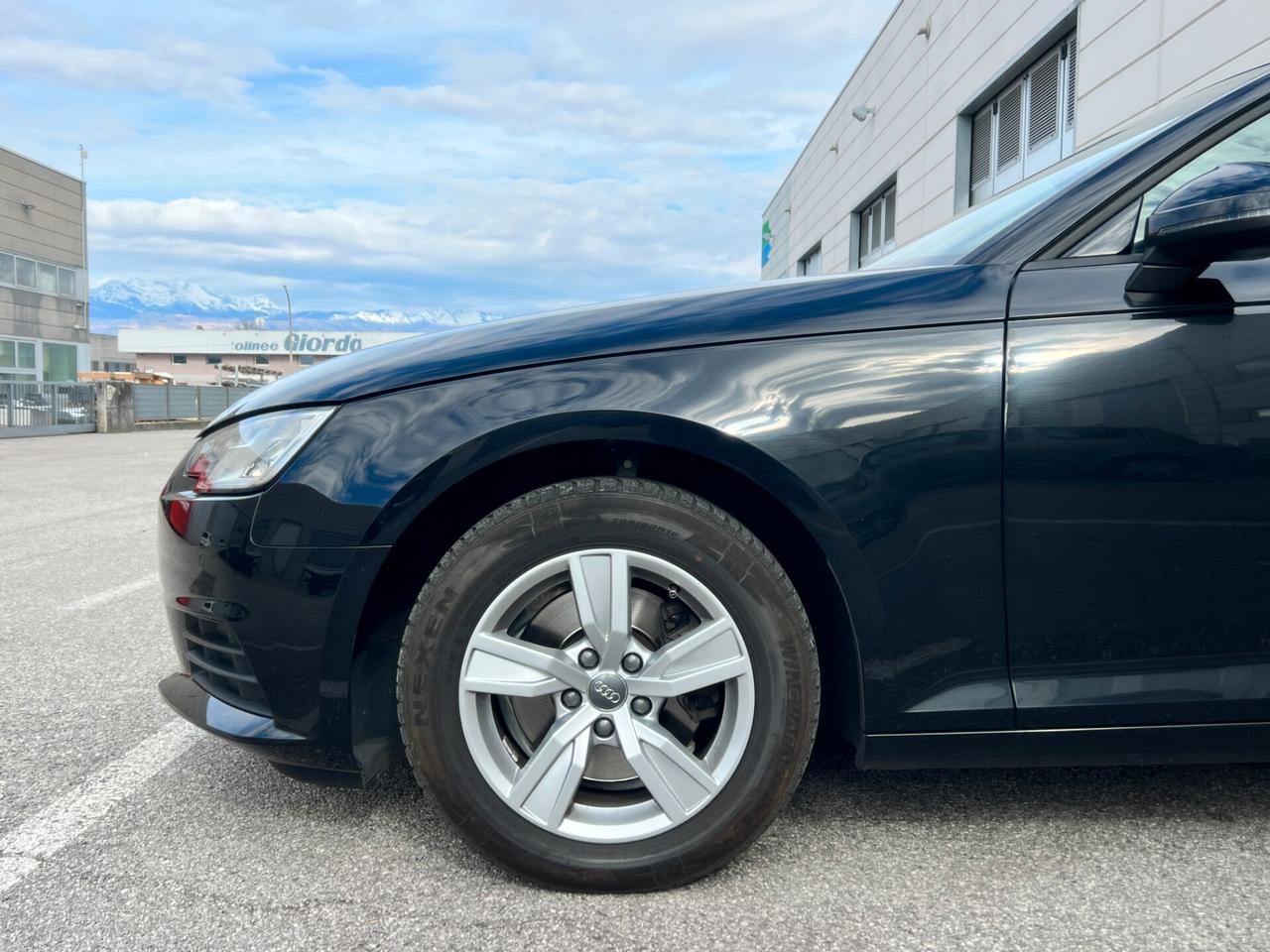Audi A4 2.0 TDI 150 CV S tronic Business Sport