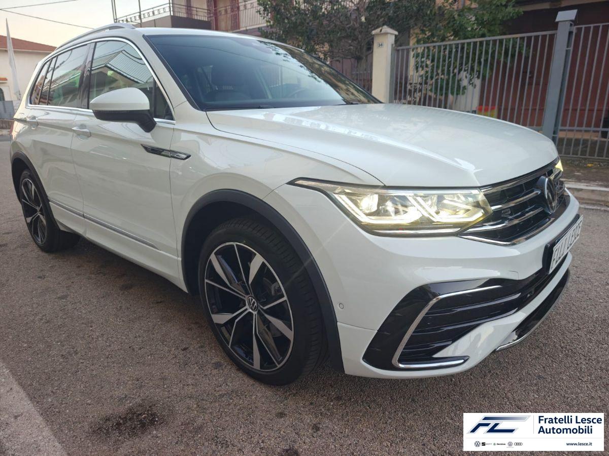 VOLKSWAGEN - Tiguan 2.0 tdi R-Line 4motion 200cv dsg (Esposizione Piano Lago)