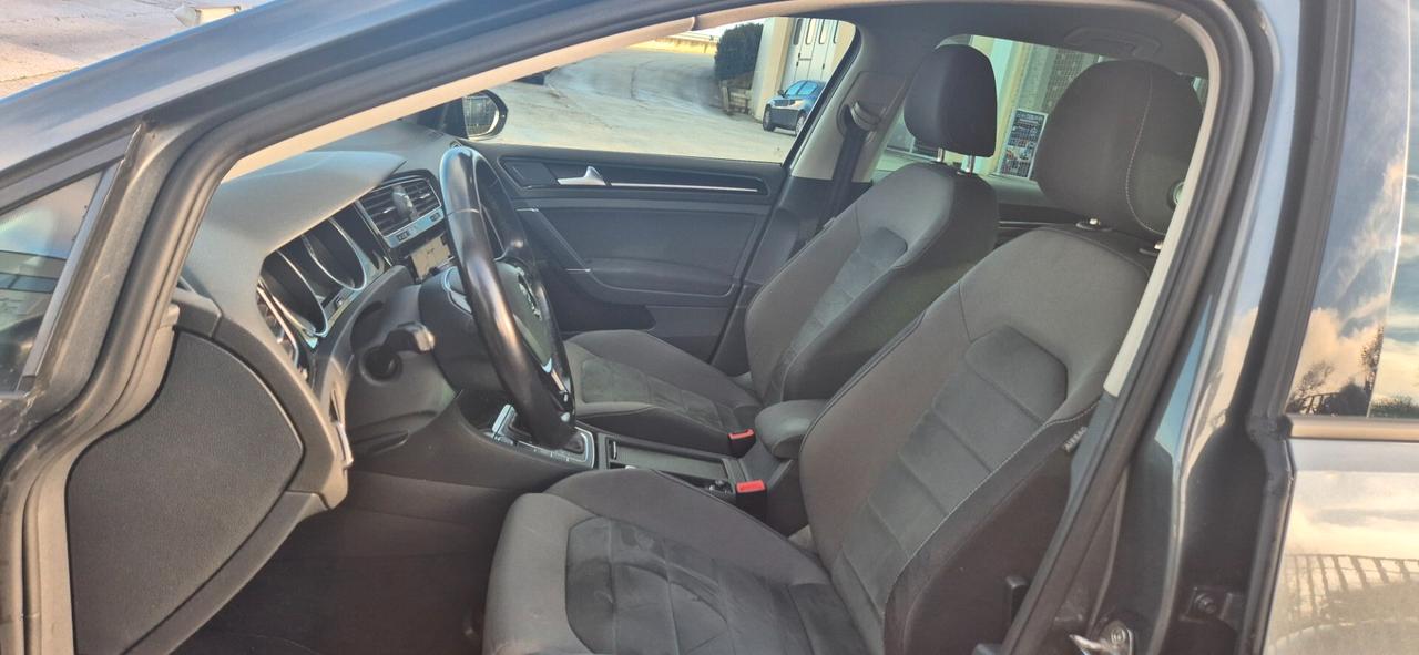 Volkswagen Golf 1.5 TGI DSG Executive LED PACK NEOPATENTATI