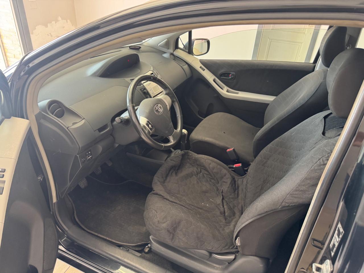 Toyota Yaris 1.0 3 porte