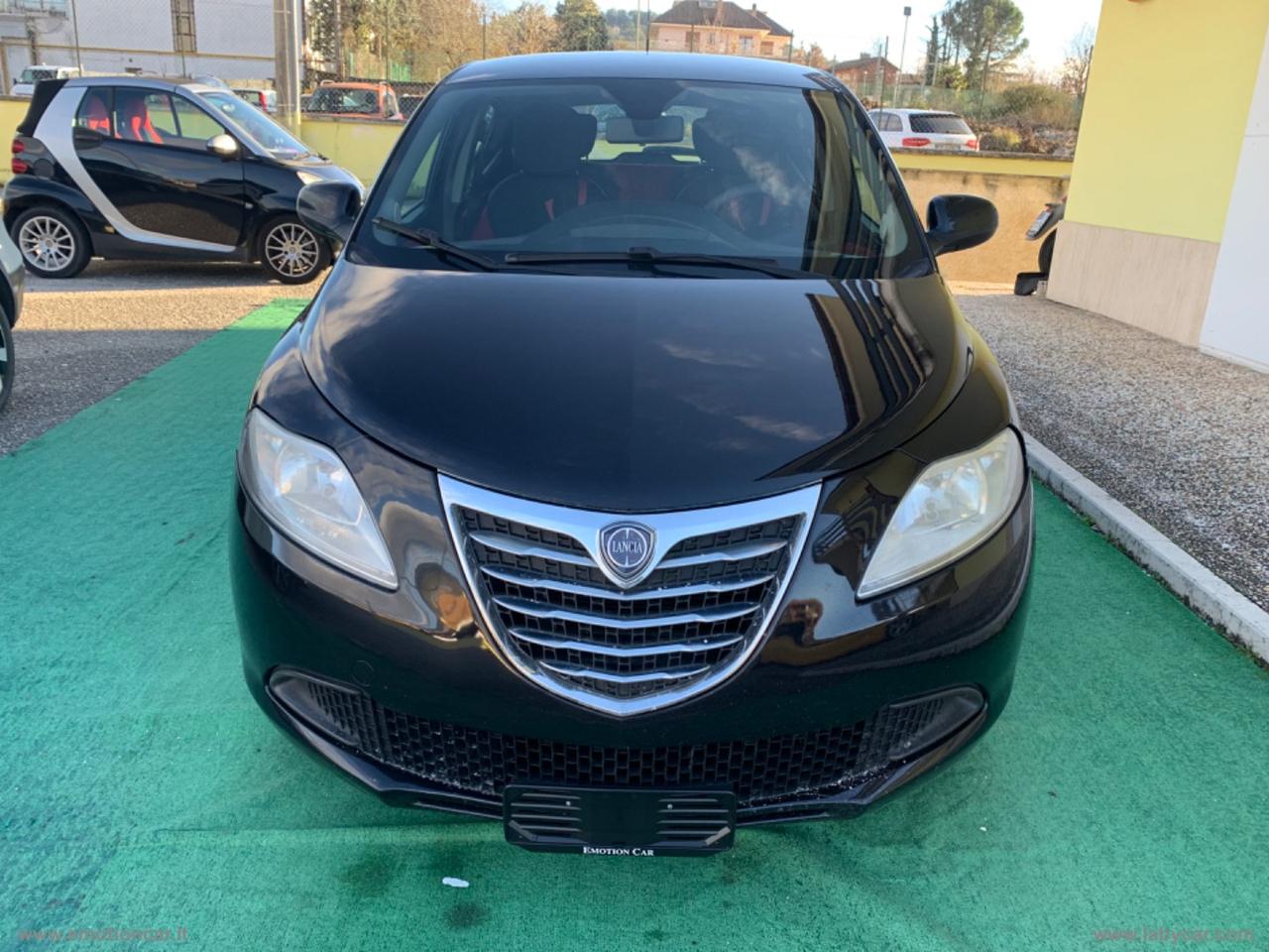 LANCIA Ypsilon 1.2 69 CV 5p. S&S Black&Red - 2012