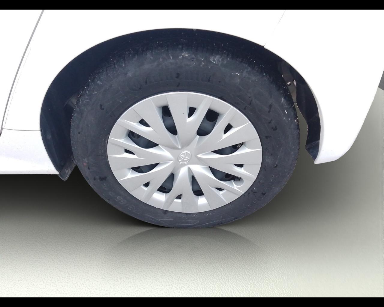 TOYOTA Yaris 4ª serie - Yaris 1.5 Hybrid 5 porte Business