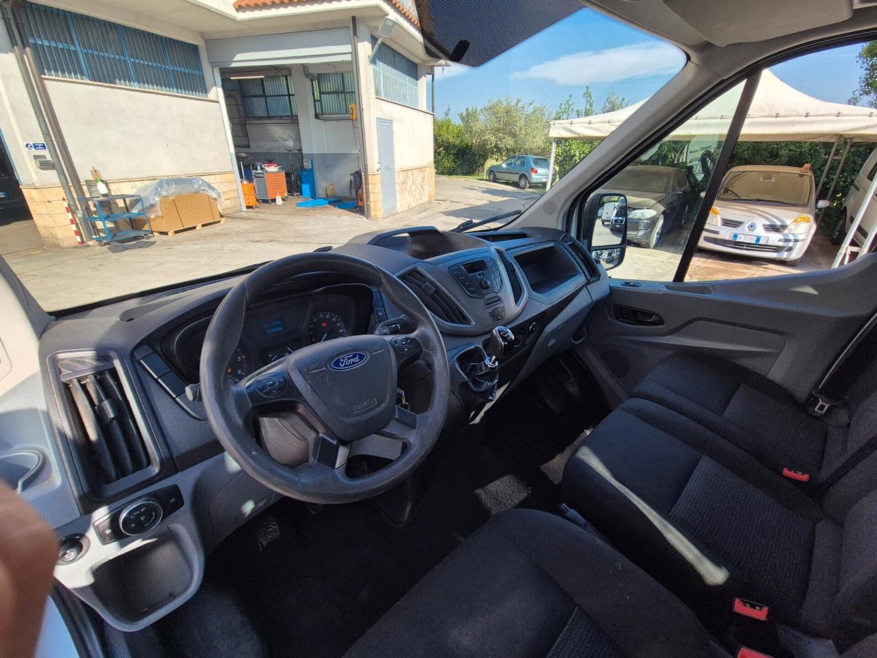 Ford Transit 350 PL-DC-RG RWD 2.2 TDCi 125Cv