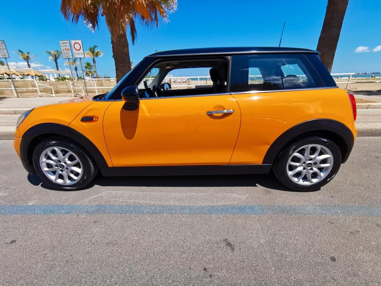 Mini 1.5 Cooper D Business