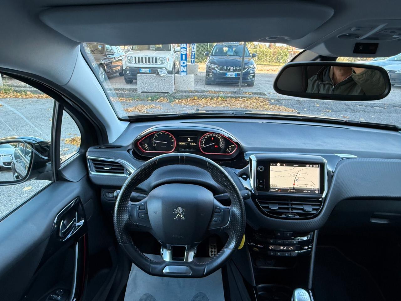 " UNA CHICCA " Peugeot 2008 Pure Turbo GT Line