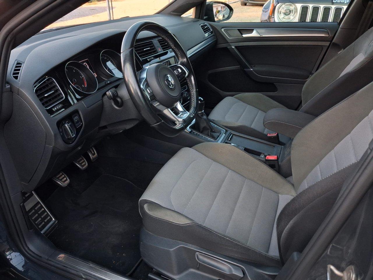 Volkswagen Golf 5 Porte 1.6 tdi (btdi) R-Line Highline 110cv