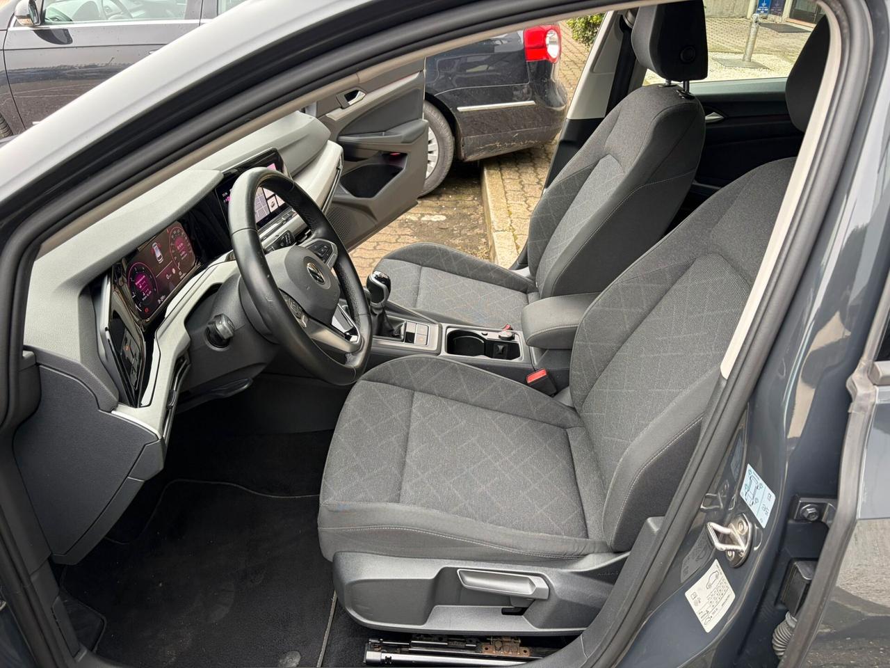 Volkswagen Golf Variant 2.0 tdi Life 115cv