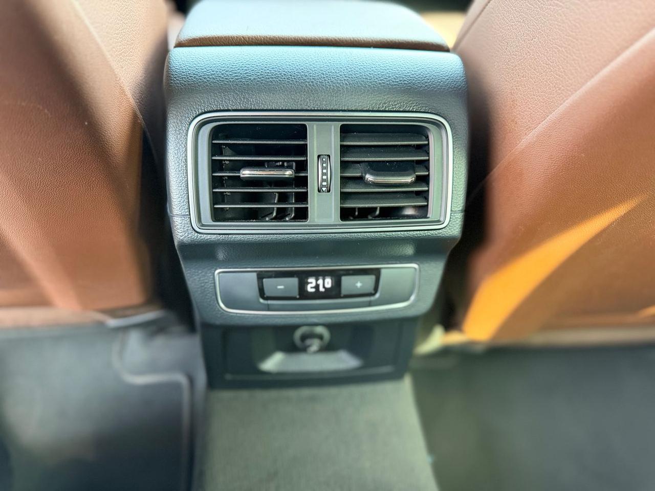 Audi Q5 Business Sport 2.0 40 TDI #9784