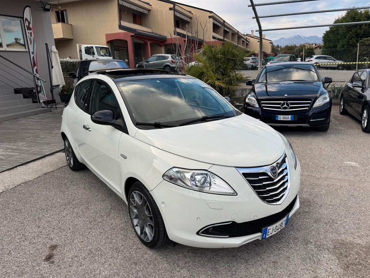 Lancia Ypsilon 1.2 69 CV Platino