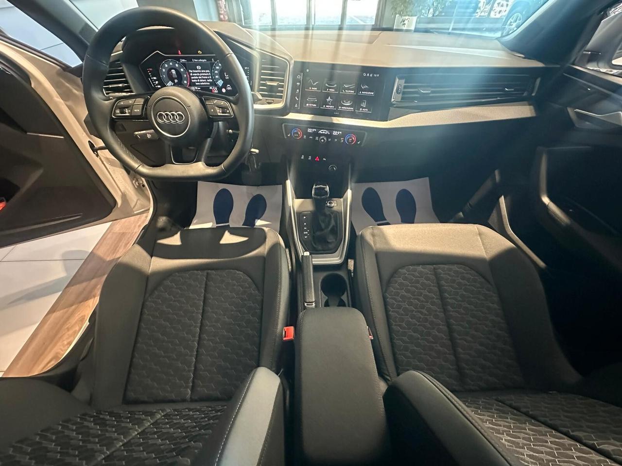 Audi A1 allstreet 30 TFSI S tronic Identity Contrast