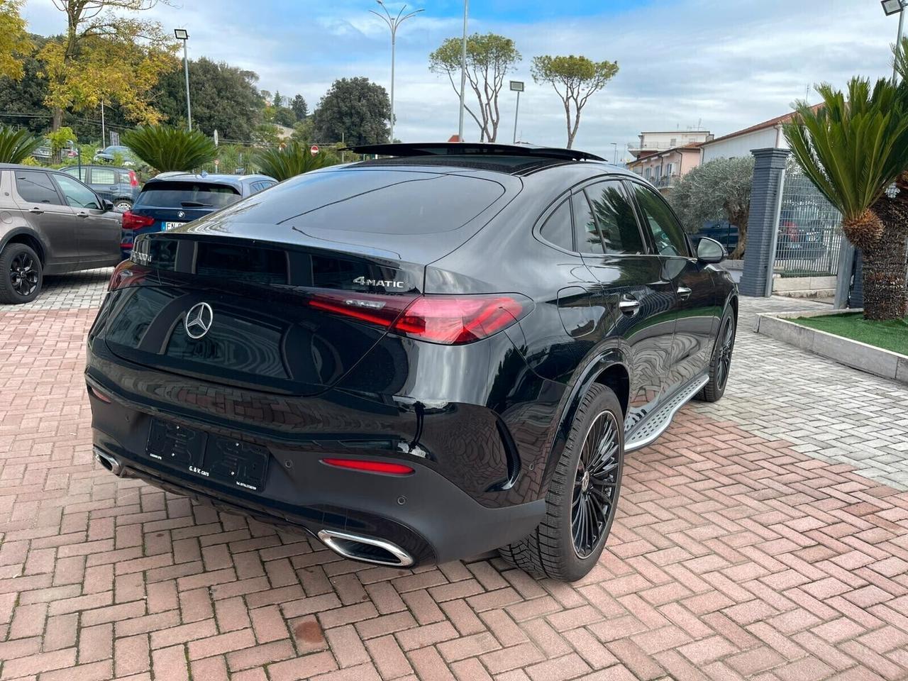 Mercedes-Benz GLC 300 d Coupe AMG 4MATIC*PANORAMA*LED