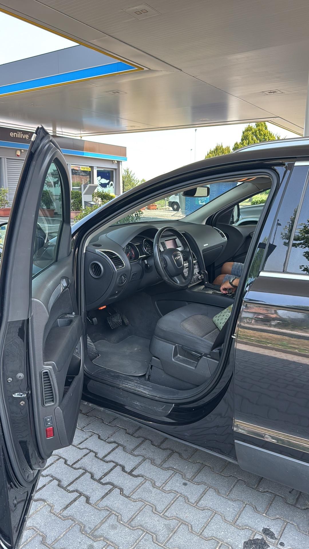 Audi Q7 3.0 V6 TDI 233CV quattro tiptronic
