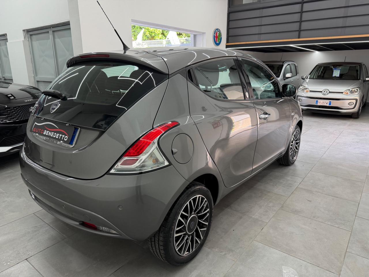 Lancia Ypsilon 1.2 69 CV GPL Ecochic Gold 10.2019