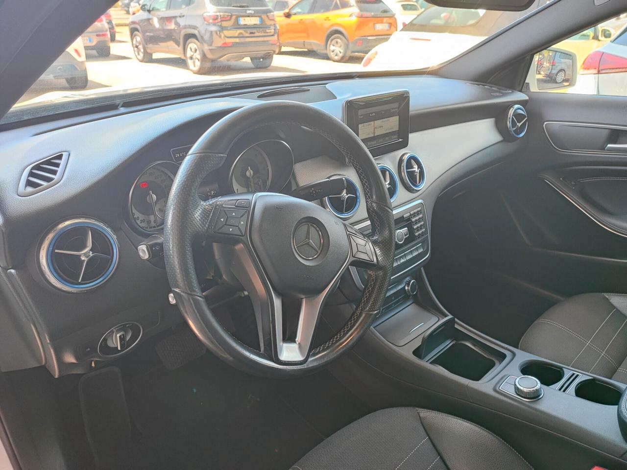 Mercedes-benz GLA 200 CDI Automatic Premium