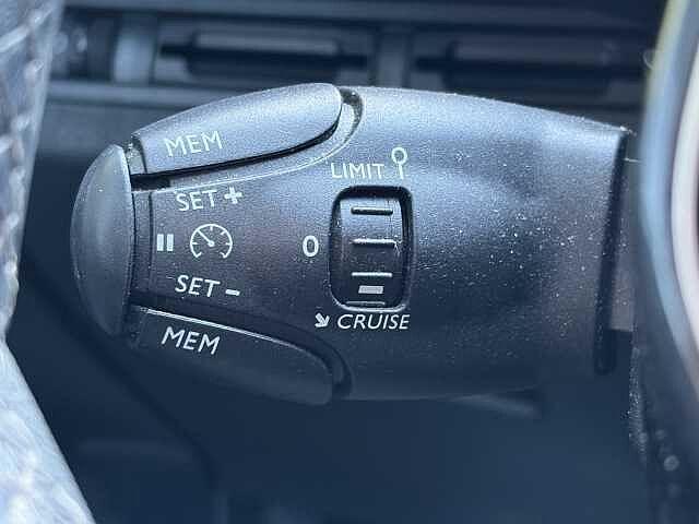 Peugeot 3008 1.5 BlueHDi 130 CV Allure