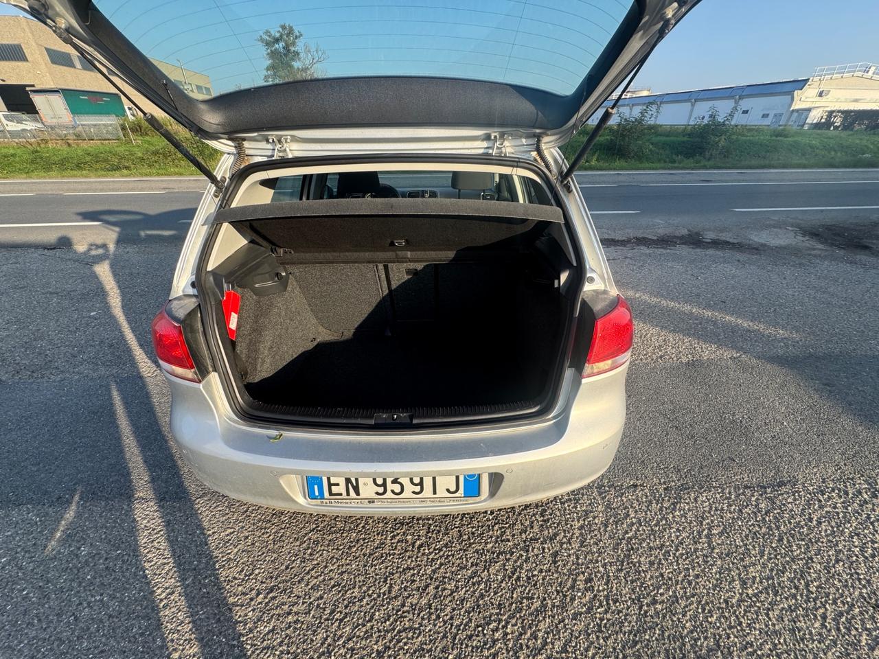Volkswagen Golf 1.6 TDI DPF 3p. Highline