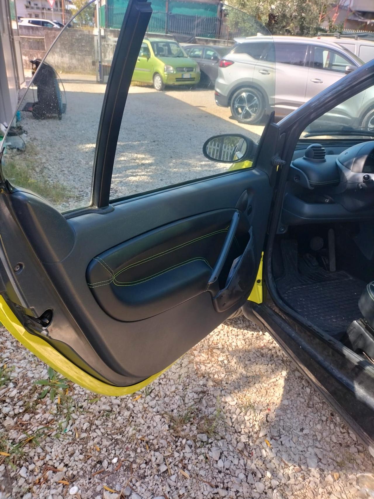 Smart ForTwo 700 coupé pure (37 kW)