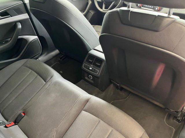 AUDI A4 Avant 40 TDI quattro S tronic Business