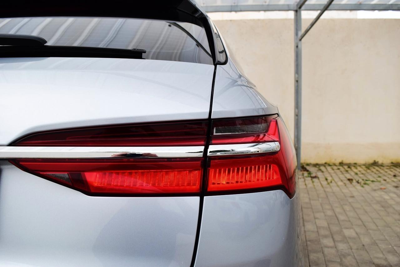 Audi A6 Avant 40 2.0 Tdi 204 cv S tronic Business Sport