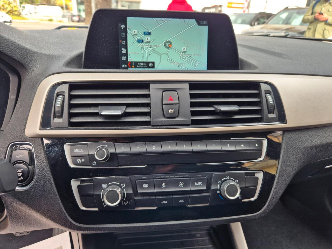 Bmw 116 116i 5p. Advantage