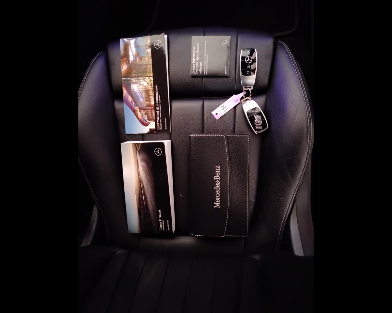 Mercedes-Benz Classe E - C238 Coupe - E Coupe 220 d Premium Plus auto