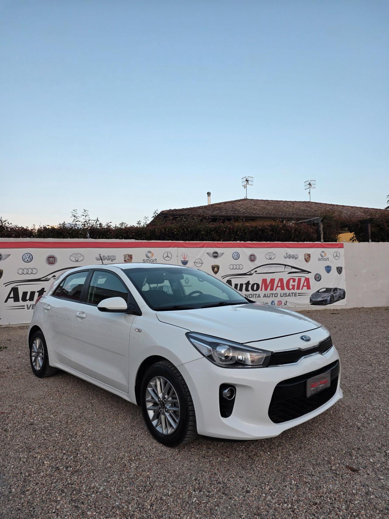 Kia Rio 1.4 CRDi 5p. Cool Collection