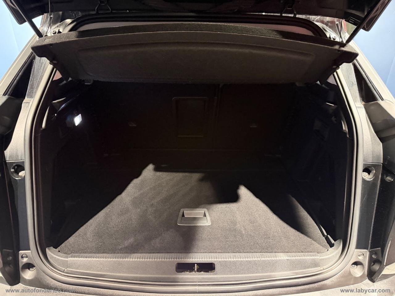 PEUGEOT 3008 BlueHDi 120 S&S Allure