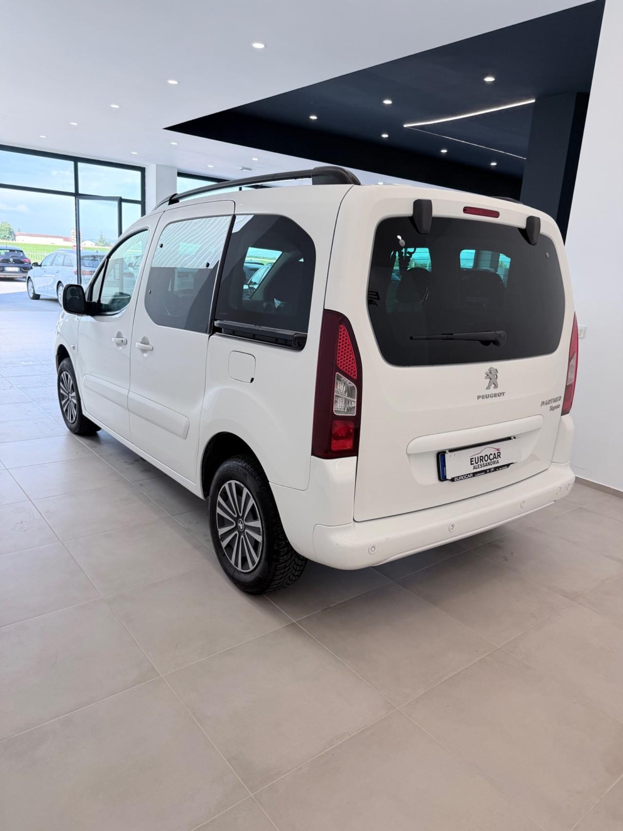 Peugeot Partner Tepee BlueHDi 120 S&S Outdoor