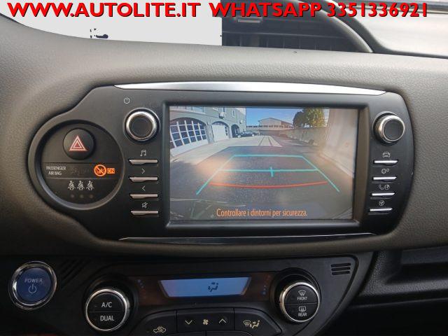 TOYOTA Yaris 1.5 Hybrid 5 porte Business