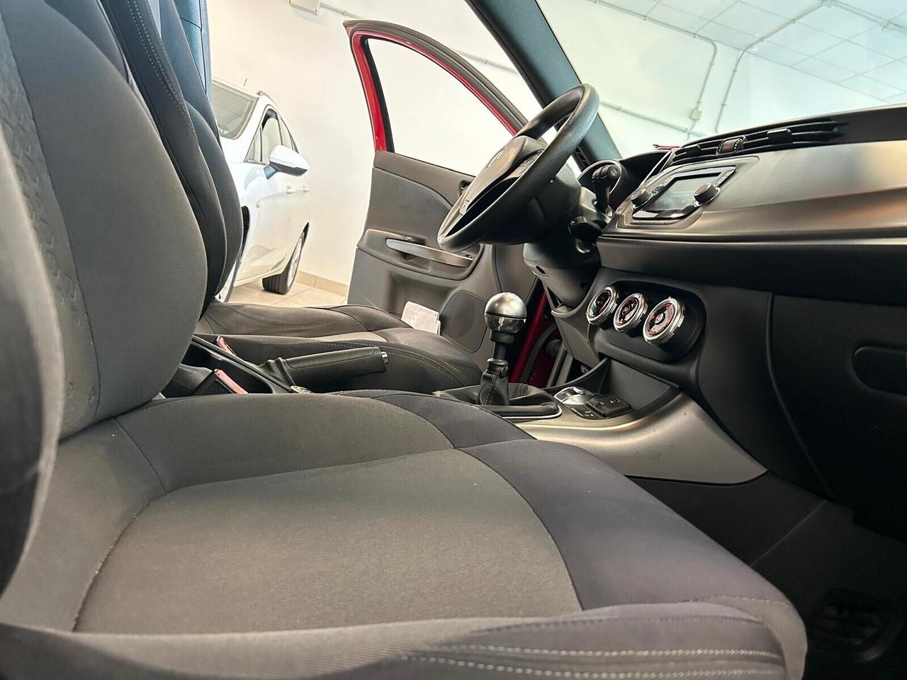 Alfa Romeo Giulietta DISTINCTIVE 1.4 Turbo 120 CV 6mt