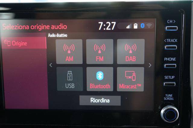 TOYOTA Corolla 1.8 Hybrid Business