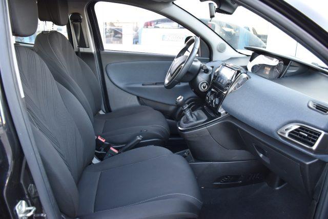 LANCIA Ypsilon 1.0 FireFly 5 porte S&S Hybrid Gold