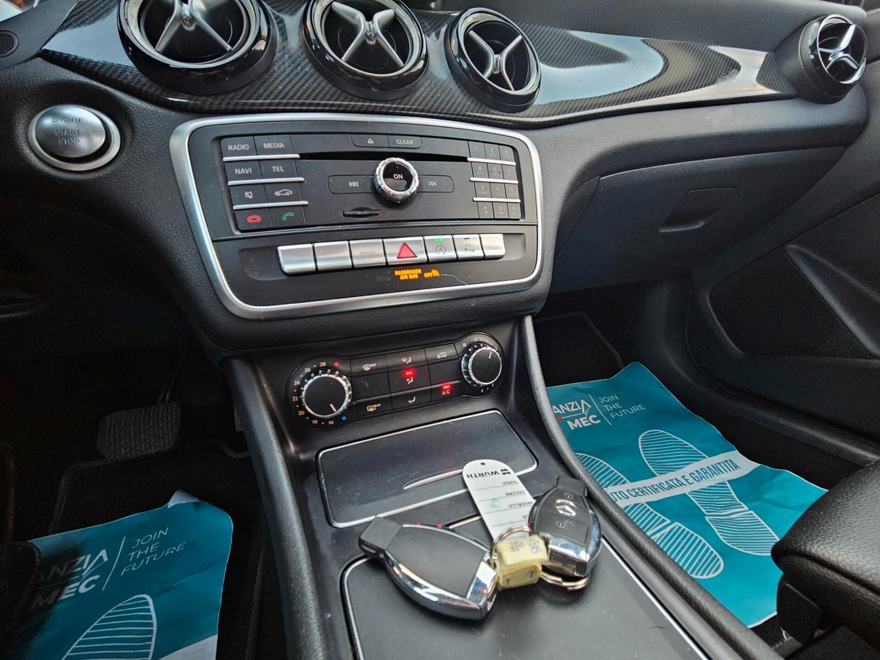 Mercedes-benz CLA 220 4MATIC PAK AMG TETTO