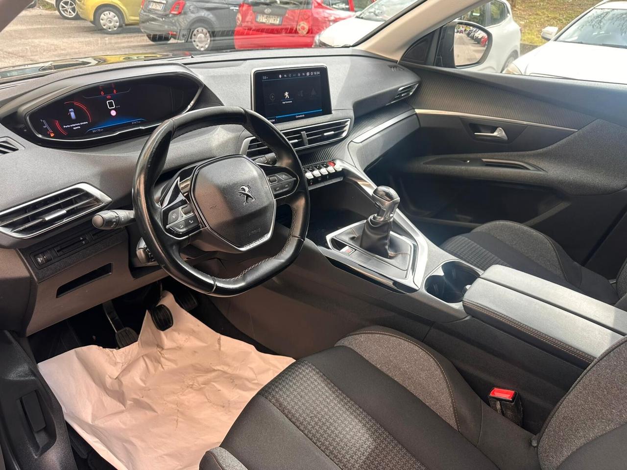 Peugeot 3008 BlueHDi 130 S&S Allure