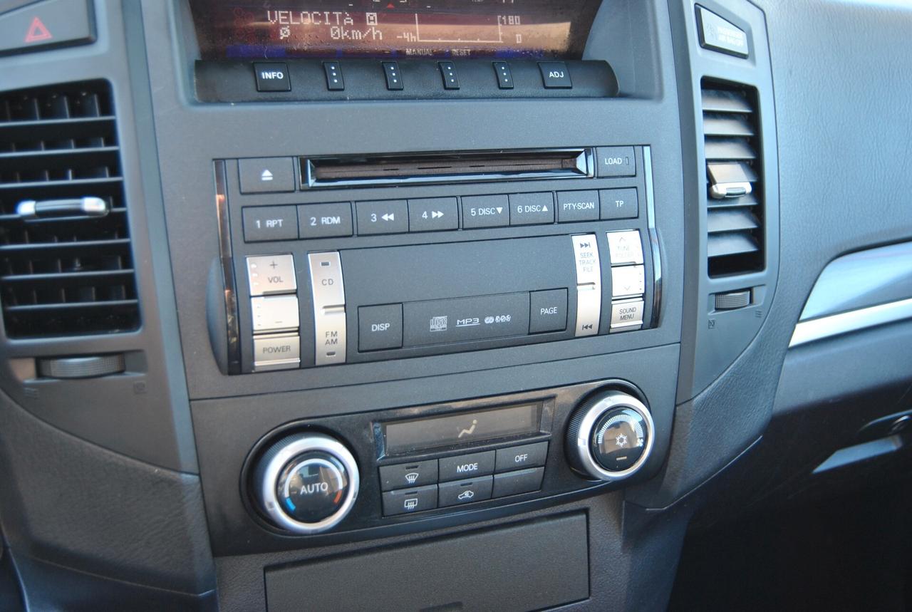 Mitsubishi Pajero 3.2 DI-D 16V 3p. Intense