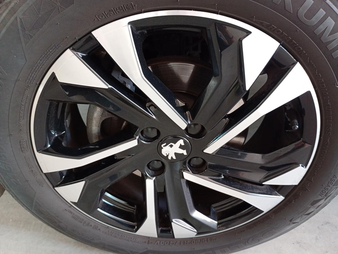 Peugeot 2008 PureTech 130 S&S EAT8 Allure Pack