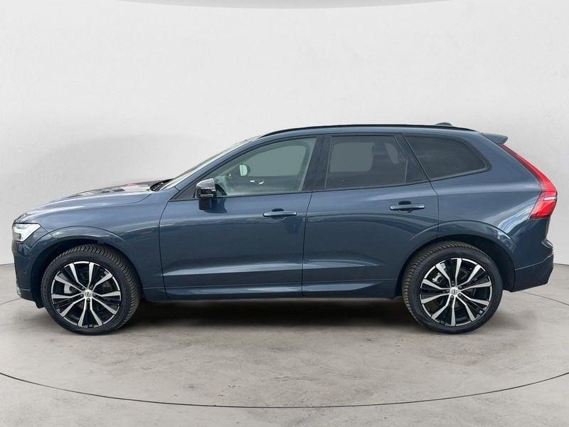 Volvo XC60 B4 197+14 CV AWD Mild Hybrid Diesel Automatico Ultimate Dark