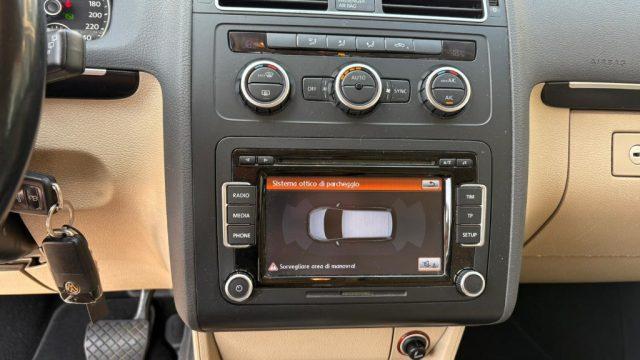 VOLKSWAGEN Touran 1.4 TSI DSG Highline EcoFuel
