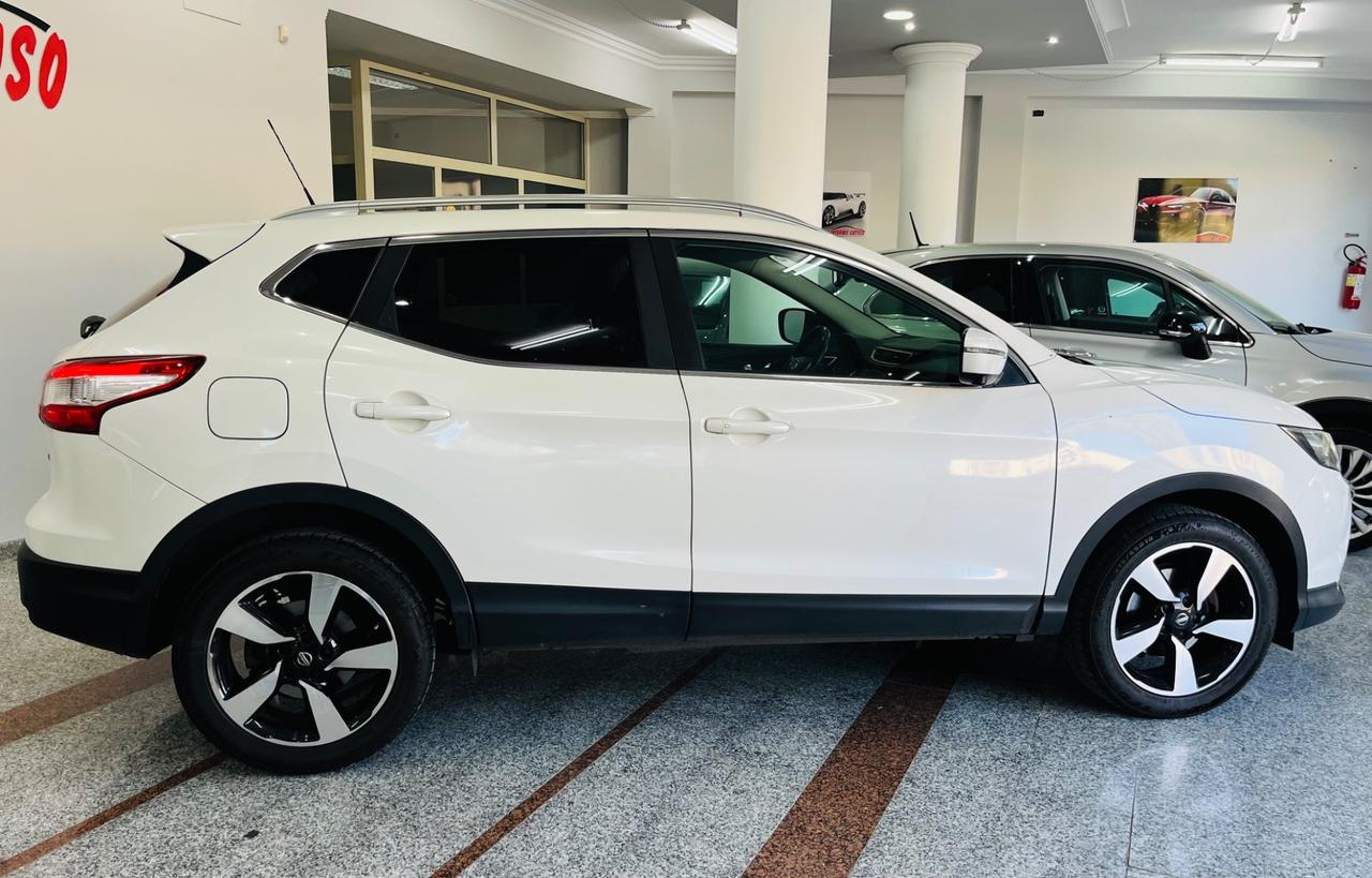 Nissan Qashqai 1.5 dCi Tekna 110cv anno 2015 italiana